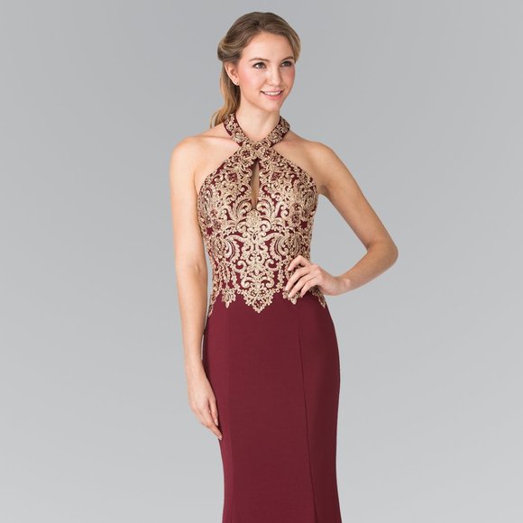 NEW SLEEVELESS SHEATH DRESS WITH HALTER NECKLINE EMBROIDERED WITH LACE GL2231 - Picture 1 of 12